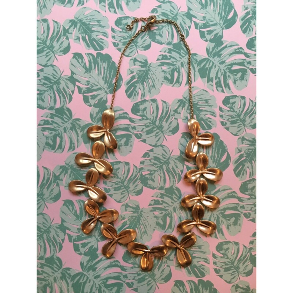 Gold flower necklace